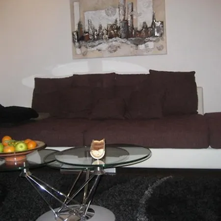 Du Rhone Apartment *